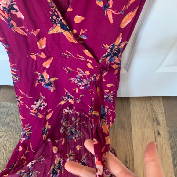 Xhilaration Flowy Dress/Romper, Fuchsia with floral, Size (M) - Picture 5 of 6